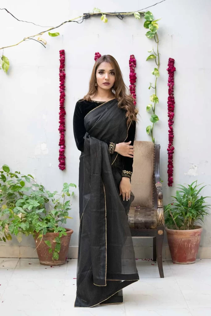 black saree designs