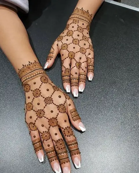 Simple Mehndi Designs