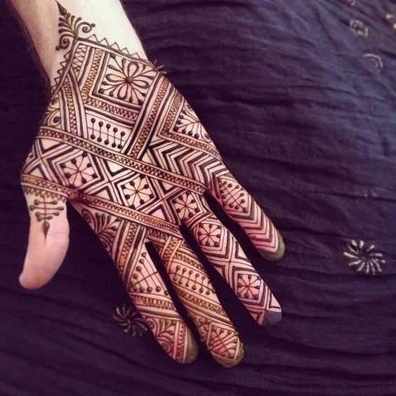 Simple Mehndi Designs