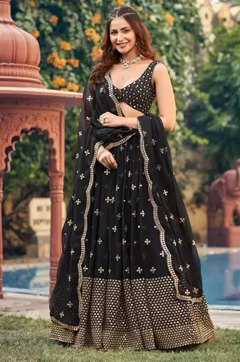 black saree designs