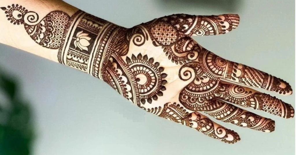 Simple Mehndi Designs