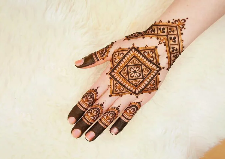 Simple Mehndi Designs